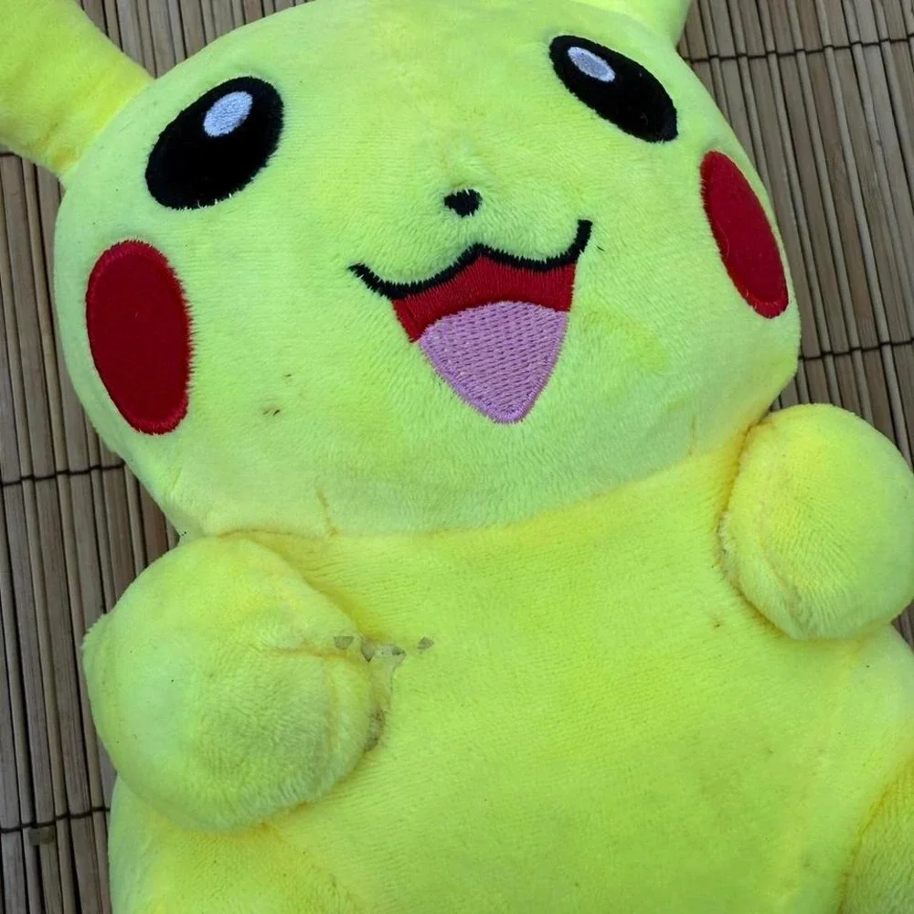 Pokemon pikachu plush